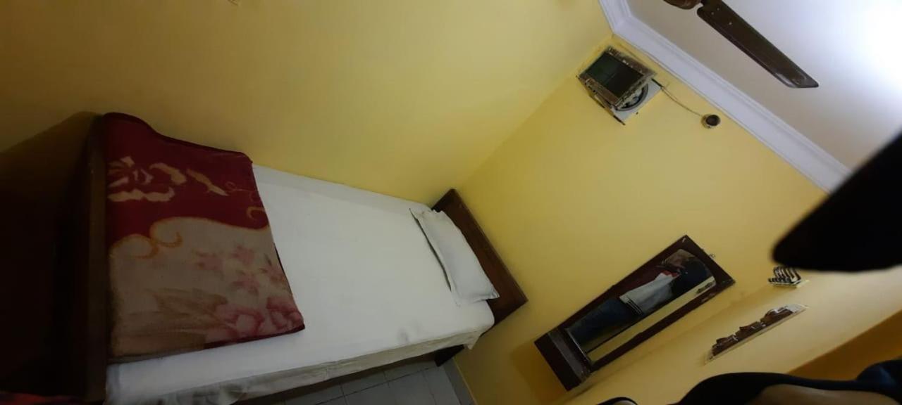 Khaja Habib Hotel Kalkuta Zewnętrze zdjęcie